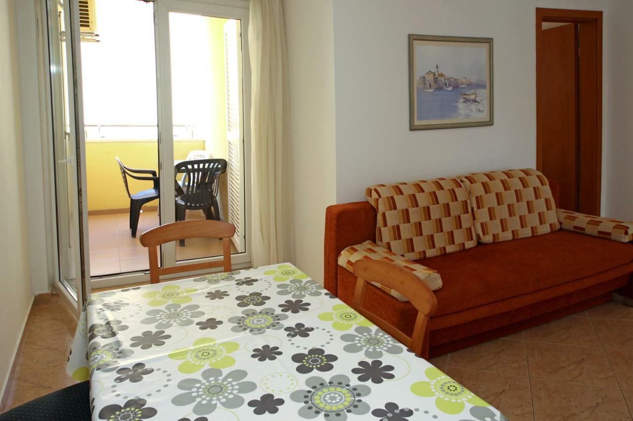 Dalmacia Apartments Srima Exterior photo