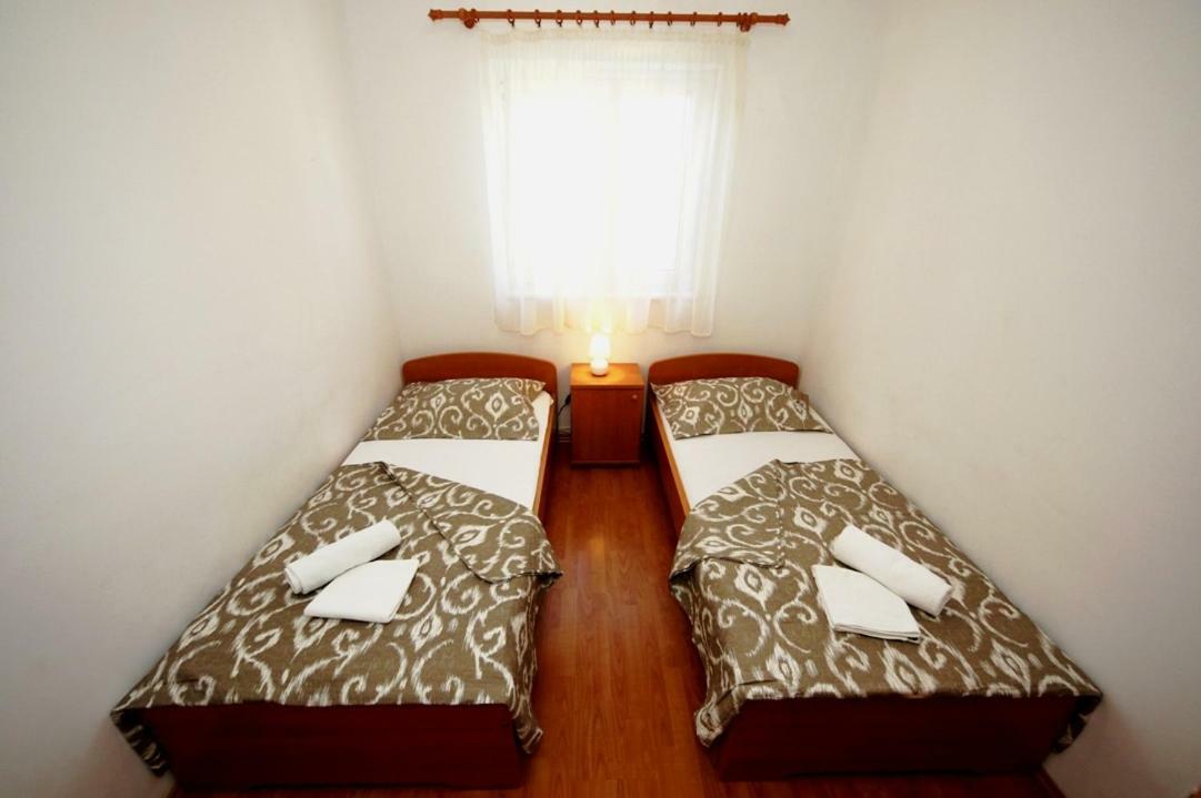 Dalmacia Apartments Srima Exterior photo