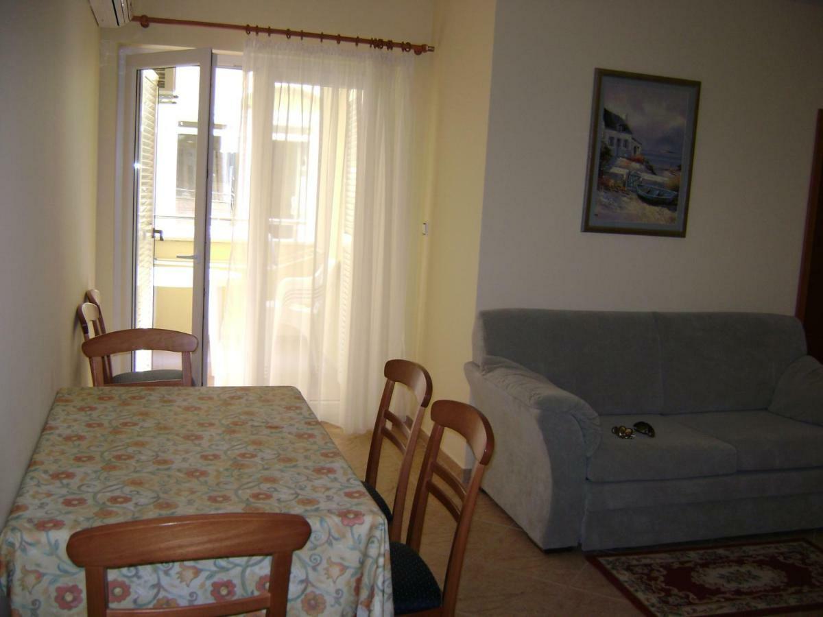 Dalmacia Apartments Srima Exterior photo